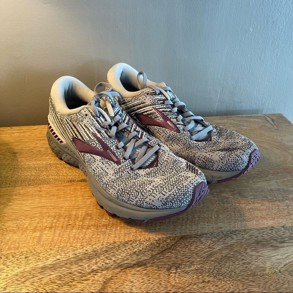 Brooks Purple Running Shoes Sz 10.5